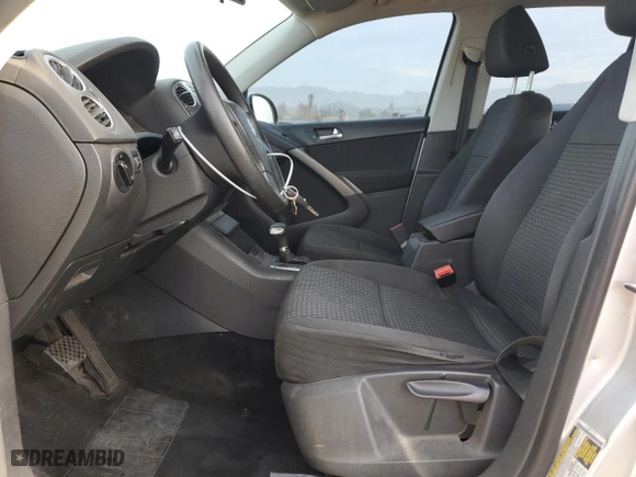 2009 Volkswagen Tiguan S with VIN WVGAV75N89W504515, listed as a Copart auction lot 86021444 with 115,998 mi miles and Salvage Title. Bid and sale history available at carsss.com. Image 7.