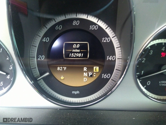 2012 Mercedes-Benz E-Class E 350 Luxury with VIN WDDHF5KB8CA641592, listed as a IAAI auction lot 41493356 with 152,981 mi miles. Bid and sale history available at carsss.com. Image 16.