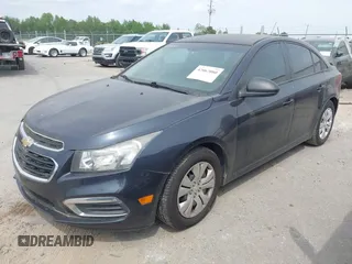 2015 Chevrolet Cruze LS z VIN 1G1PA5SH8F7164276, wystawiony jako IAAI lot #42067080 z przebiegiem 150 369 mil mil oraz . Historia ofert i sprzedaży dostępna na DreamBid. Obrazek 14.