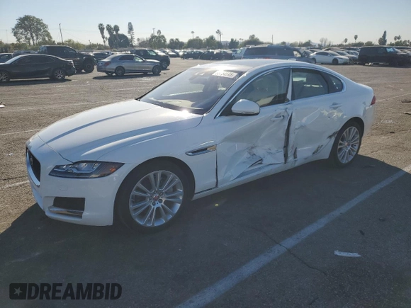 2018 Jaguar XF 25t Prestige with VIN SAJBE4FX7JCY56550, listed as a Copart auction lot 88754595 with 6,211 mi miles and Salvage Title. Bid and sale history available at carsss.com. Image 1.