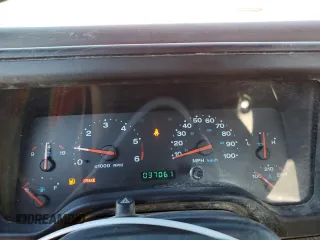 2003 Jeep Wrangler Rubicon z VIN 1J4FA69S93P352899, wystawiony jako Copart lot #56054425 z przebiegiem 3761 mil mil oraz Szkoda całkowita • Salvage title. Historia ofert i sprzedaży dostępna na DreamBid. Obrazek 9.