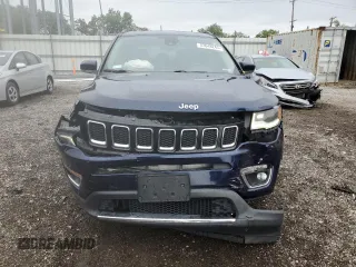 2018 Jeep Compass Limited with VIN 3C4NJDCB4JT128687, listed as a Copart auction lot 57648245 with 136,455 mi miles and Salvage title. Bid and sale history available at DreamBid. Image 5.