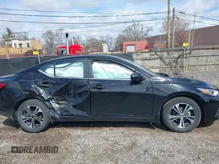 2021 Nissan Sentra SV with VIN 3N1AB8CV0MY289772, listed as a IAAI auction lot 41876197 with 18,124 mi miles and . Bid and sale history available at DreamBid. Image 13.