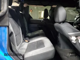 2023 Ford Bronco z VIN 1FMDE5BH0PLB56286, wystawiony jako Copart lot #57166655 z przebiegiem 45 216 mil mil oraz Szkoda całkowita • Salvage title. Historia ofert i sprzedaży dostępna na DreamBid. Obrazek 11.