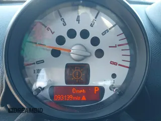 2014 MINI Countryman S z VIN WMWZC3C59EWP29686, wystawiony jako IAAI lot #42292047 z przebiegiem 93 139 mil mil oraz . Historia ofert i sprzedaży dostępna na DreamBid. Obrazek 7.
