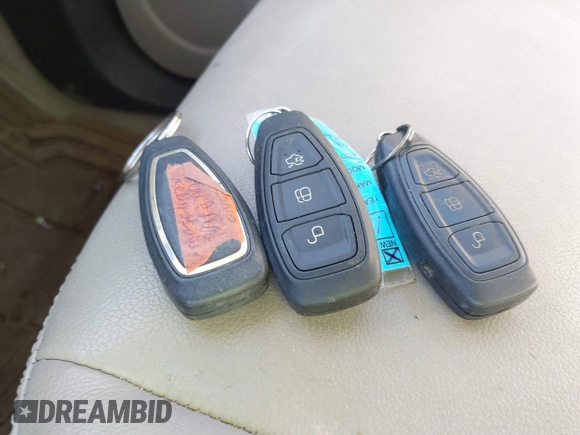 2013 Ford C-Max SEL with VIN 1FADP5BUXDL529427, listed as a IAAI auction lot 42200425 with 91,208 mi miles and . Bid and sale history available at DreamBid. Image 11.