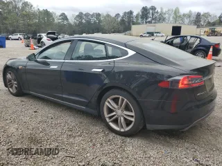 2015 Tesla Model S 85D with VIN 5YJSA1E20FF101913, listed as a Copart auction lot 49706935 with 109,515 mi miles and Salvage Title. Bid and sale history available at carsss.com. Image 2.