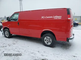 2018 GMC Savana Cargo Van with VIN 1GTW7AFG4J1304654, listed as a Copart auction lot 88027855 with 221,056 mi miles and Salvage Title. Bid and sale history available at carsss.com. Image 2.