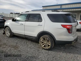 2014 Ford Explorer XLT with VIN 1FM5K8D83EGC02825, listed as a Copart auction lot 46193715 with 110,242 mi miles and Salvage Title. Bid and sale history available at carsss.com. Image 2.