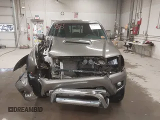 2013 Toyota Tacoma with VIN 5TFUU4EN3DX055489, listed as a IAAI auction lot 41247213 with 58,570 mi miles and . Bid and sale history available at DreamBid. Image 13.