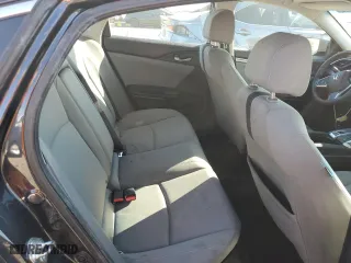 2018 Honda Civic Sedan EX with VIN 2HGFC2F70JH520120, listed as a Copart auction lot 43040565 with 60,814 mi miles and Salvage Title. Bid and sale history available at carsss.com. Image 10.