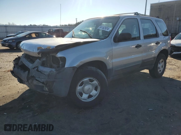 2004 Ford Escape XLS with VIN 1FMYU92124KA89643, listed as a Copart auction lot 84162924 with 177,930 mi miles and Clean Title. Bid and sale history available at DreamBid. Image 1.