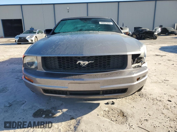 2006 Ford Mustang Standard with VIN 1ZVFT84N965262467, listed as a Copart auction lot 49697655 with 171,122 mi miles and Salvage Title. Bid and sale history available at carsss.com. Image 5.