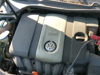 2009 Volkswagen Jetta SE with VIN 3VWRM71K89M040015, listed as a IAAI auction lot 43040938 with 225,931 mi miles and . Bid and sale history available at DreamBid. Image 13.