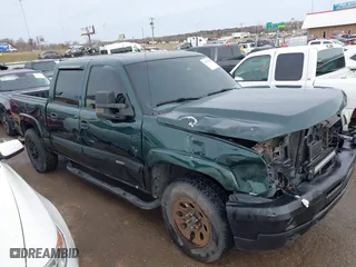 2005 Chevrolet Silverado 1500 LS with VIN 2GCEK13T551156428, listed as a IAAI auction lot 41731983 with 274,185 mi miles. Bid and sale history available at carsss.com. Image 14.