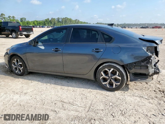 2021 Kia Forte LXS z VIN 3KPF24AD6ME340196, wystawiony jako Copart lot #59232805 z przebiegiem 118 465 mil mil oraz Szkoda całkowita • Salvage title. Historia ofert i sprzedaży dostępna na DreamBid. Obrazek 2.
