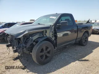 2018 Ram 1500 Express z VIN 3C6JR6AT0JG122755, wystawiony jako Copart lot #52092235 z przebiegiem 109 140 mil mil oraz Szkoda całkowita • Salvage title. Historia ofert i sprzedaży dostępna na DreamBid. Obrazek 1.