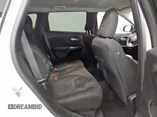 2019 Jeep Cherokee Latitude with VIN 1C4PJLCX4KD145964, listed as a Copart auction lot 55045555 with 100,821 mi miles and Clean title. Bid and sale history available at DreamBid. Image 10.
