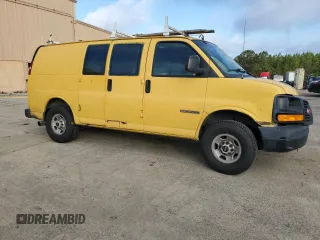 2005 GMC Savana Cargo Van with VIN 1GTGG25V351128468, listed as a Copart auction lot 85924594 with 217,568 mi miles and Salvage Title. Bid and sale history available at carsss.com. Image 4.