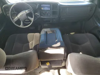 2005 Chevrolet Silverado 3500 SRW LT with VIN 1GCHK33245F953519, listed as a Copart auction lot 46618865 with 221,907 mi miles and Salvage Title. Bid and sale history available at carsss.com. Image 8.