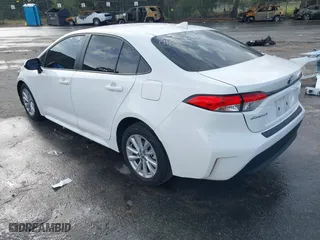 2024 Toyota Corolla Hybrid LE with VIN JTDBCMFE2R3061338, listed as a IAAI auction lot 41692872 with 21,783 mi miles. Bid and sale history available at carsss.com. Image 3.