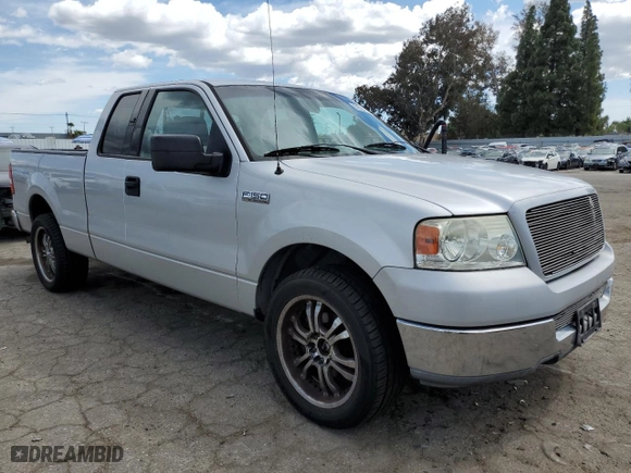 2004 Ford F-150 XL with VIN 1FTPX12584NA59525, listed as a Copart auction lot 51020545 with 178,886 mi miles and Clean Title. Bid and sale history available at carsss.com. Image 4.