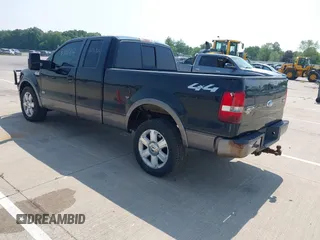 2008 Ford F-150 XLT с VIN 1FTPX14V78KD59142, выставлен на аукционе IAAI как лот 42483402 с пробегом 143 827 миль миль и . История ставок и продаж доступна на DreamBid. Изображение 3.