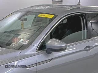 2024 Volkswagen Tiguan SE z VIN 3VV3B7AX5RM084940, wystawiony jako IAAI lot #42731231 z przebiegiem 19 747 mil mil oraz . Historia ofert i sprzedaży dostępna na DreamBid. Obrazek 15.