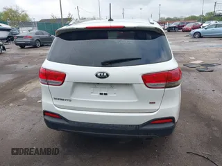 2016 Kia Sorento LX with VIN 5XYPG4A37GG174923, listed as a IAAI auction lot 42180134 with 101,436 mi miles and . Bid and sale history available at carsss.com. Image 16.