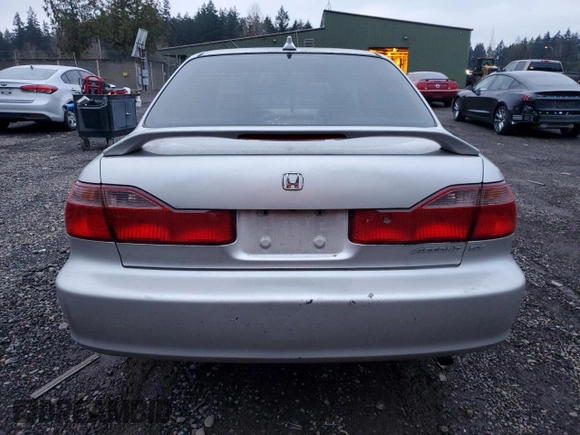 1998 Honda Accord EX with VIN 1HGCG5553WA120695, listed as a Copart auction lot 88338535 with 202,771 mi miles and Salvage title. Bid and sale history available at DreamBid. Image 6.