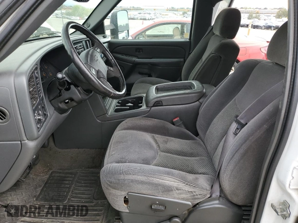 2006 Chevrolet Silverado 1500HD LT2 z VIN 1GCGK13U46F127367, wystawiony jako Copart lot #76842544 z przebiegiem 228 462 mil mil oraz Czysty tytuł • Clean title. Historia ofert i sprzedaży dostępna na DreamBid. Obrazek 7.
