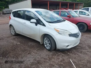 2014 Nissan Note SV z VIN 3N1CE2CP2EL388946, wystawiony jako IAAI lot #42473452 z przebiegiem 70 614 mil mil oraz . Historia ofert i sprzedaży dostępna na DreamBid. Obrazek 1.