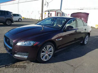 2016 Jaguar XF 35t Premium with VIN SAJBD4BV9GCY21749, listed as a IAAI auction lot 41430358 with 79,289 mi miles. Bid and sale history available at carsss.com. Image 17.