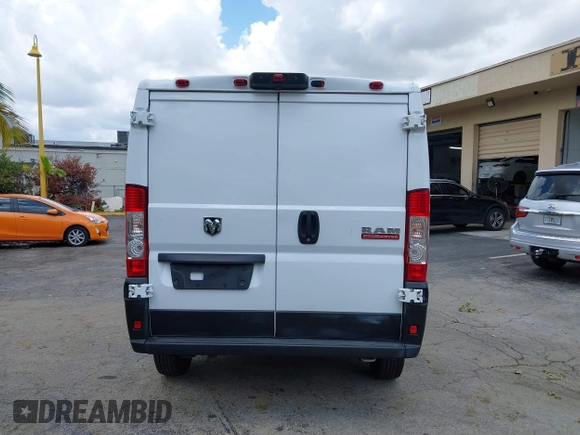 2019 Ram ProMaster Cargo with VIN 3C6TRVAG5KE505805, listed as a IAAI auction lot 42199708 with 110,826 mi miles and . Bid and sale history available at carsss.com. Image 16.