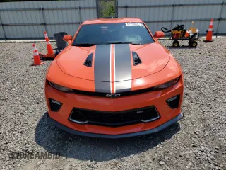 2018 Chevrolet Camaro 2SS with VIN 1G1FH1R74J0186502, listed as a Copart auction lot 57320653 with 9,480 mi miles. Bid and sale history available at carsss.com. Image 5.