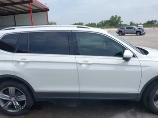 2020 Volkswagen Tiguan SE z VIN 3VV3B7AX4LM032609, wystawiony jako IAAI lot #42074359 z przebiegiem 52 404 mil mil oraz . Historia ofert i sprzedaży dostępna na DreamBid. Obrazek 13.