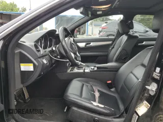 2013 Mercedes-Benz C 250 Sport с VIN WDDGF4HB4DR258779, выставлен на аукционе Copart как лот 61388095 с пробегом 257 716 миль миль и Списание • Salvage title. История ставок и продаж доступна на DreamBid. Изображение 7.