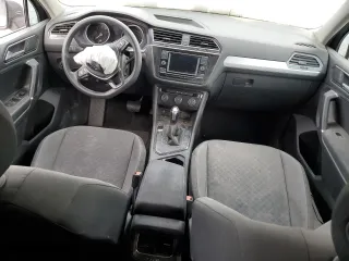 2018 Volkswagen Tiguan S with VIN 3VV1B7AX5JM097909, listed as a Copart auction lot 82410404 with 107,349 mi miles and Salvage Title. Bid and sale history available at carsss.com. Image 8.