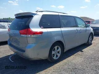 2011 Toyota Sienna LE AAS with VIN 5TDKK3DC2BS096965, listed as a IAAI auction lot 42583783 with 288,489 mi miles and . Bid and sale history available at DreamBid. Image 4.