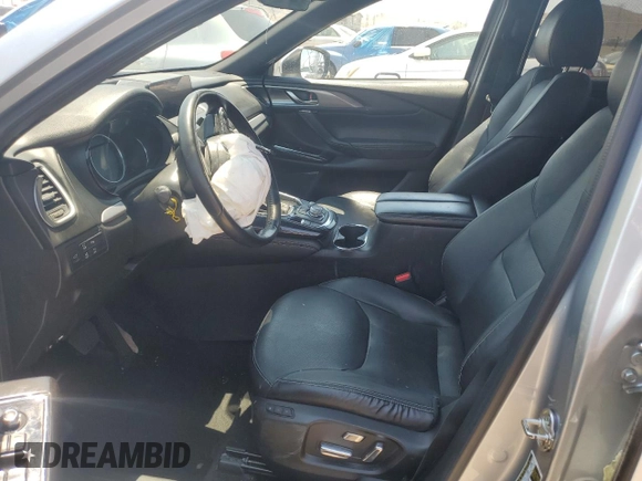2021 Mazda CX-9 Grand Touring z VIN JM3TCADY4M0512268, wystawiony jako Copart lot #62683464 z przebiegiem Nie podano mil oraz Szkoda całkowita • Salvage title. Historia ofert i sprzedaży dostępna na DreamBid. Obrazek 7.