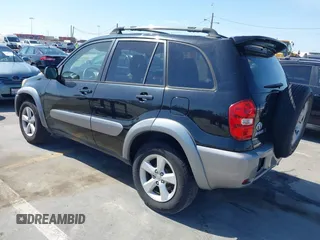 2005 Toyota RAV4 with VIN JTEGD20V450071134, listed as a IAAI auction lot 42109392 with 183,549 mi miles. Bid and sale history available at carsss.com. Image 3.