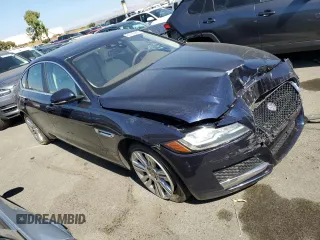 2016 Jaguar XF 35t Premium with VIN SAJBD4BV0GCY21512, listed as a Copart auction lot 66726984 with 129,346 mi miles and Salvage Title. Bid and sale history available at carsss.com. Image 4.