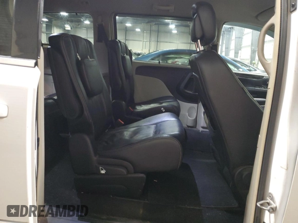 2014 Chrysler Town & Country Touring with VIN 2C4RC1BG0ER449691, listed as a Copart auction lot 88419865 with 173,126 mi miles and Salvage Title. Bid and sale history available at carsss.com. Image 12.