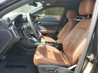 2022 Audi Q3 S line Premium z VIN WA1DECF31N1018850, wystawiony jako Copart lot #52559035 z przebiegiem 44 466 mil mil oraz Szkoda całkowita • Salvage title. Historia ofert i sprzedaży dostępna na DreamBid. Obrazek 7.
