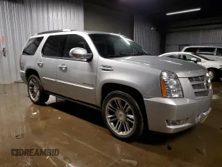 2013 Cadillac Escalade Premium with VIN 1GYS4CEF1DR373071, listed as a Copart auction lot 85233764 with 112,119 mi miles and Clean Title. Bid and sale history available at carsss.com. Image 4.
