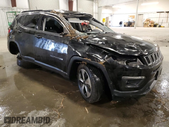 2018 Jeep Compass Latitude with VIN 3C4NJDBB1JT259366, listed as a Copart auction lot 48761085 with 56,190 mi miles and Salvage Title. Bid and sale history available at DreamBid. Image 4.