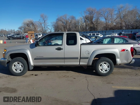 2004 Chevrolet Colorado LS Z71 with VIN 1GCDT196448133938, listed as a IAAI auction lot 41647829 with 196,530 mi miles. Bid and sale history available at carsss.com. Image 14.