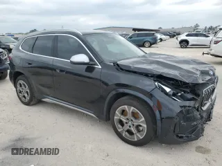 2024 BMW X1 xDrive28i z VIN WBX73EF07R5Y34795, wystawiony jako Copart lot #52121345 z przebiegiem 8 605 mil mil oraz Nie do naprawy • Non repairable. Historia ofert i sprzedaży dostępna na DreamBid. Obrazek 4.