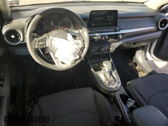 2022 Kia Forte LXS with VIN 3KPF24AD4NE462301, listed as a Copart auction lot 47878545 with 67,634 mi miles and Salvage Title. Bid and sale history available at DreamBid. Image 8.