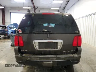 2006 Lincoln Navigator Luxury with VIN 5LMFU28596LJ25377, listed as a Copart auction lot 48731315 with 172,465 mi miles and Salvage Title. Bid and sale history available at carsss.com. Image 6.